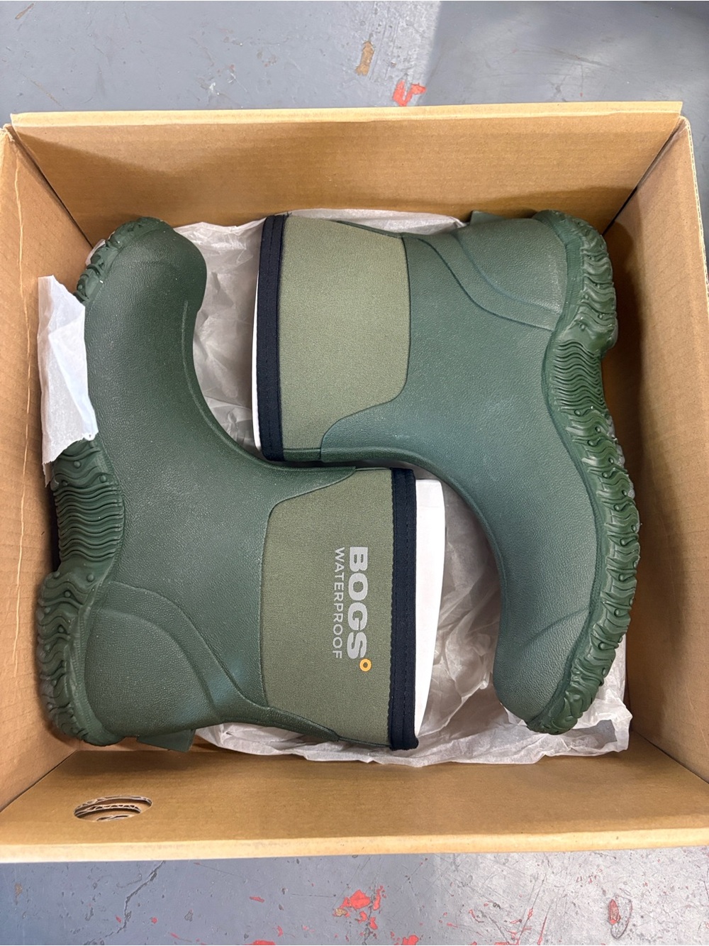 Bogs Waterproof Short Rain Boots in Olive Green